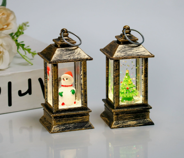 Christmas Water-Filled Hurricane Lamp with Snow Globe & LED Lights – Swirling Snowflake Night Light Decor for Holiday Home, Desk, and Festive Ambiance - Image 4