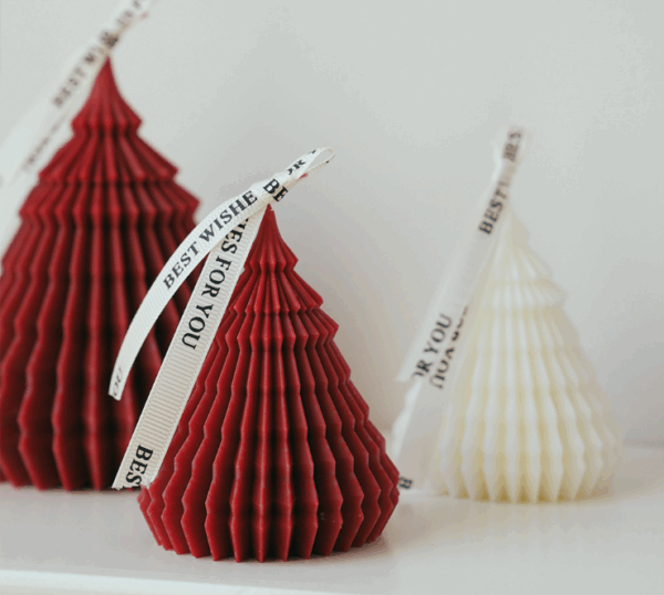 Christmas Tree Scented Candles – Handmade Aromatherapy Decor, Unique Holiday Party Favors, Niche Birthday Gifts & Cross-border Wholesale Pine-Scented Candle Set for Seasonal Home Ambiance - Image 2